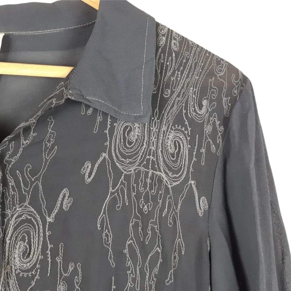 XCVI Button Up Stitch Blouse Embroider Gray Size Medium - Picture 4 of 7